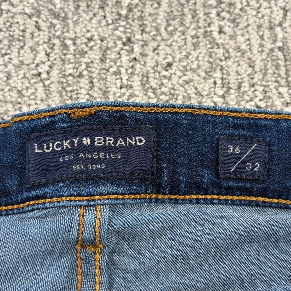 Lucky Brand 410 Athletic Straight Jeans Mens 36x32 Blue Medium Wash Denim - Picture 2 of 8